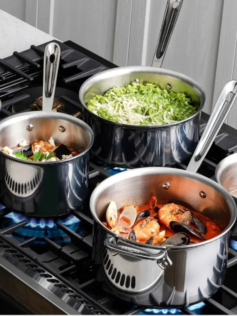 All-Clad D3 Stainless Steel 2QT Saucepan w/Lid